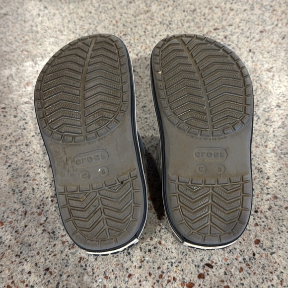 Crocs - Picture 2 of 3